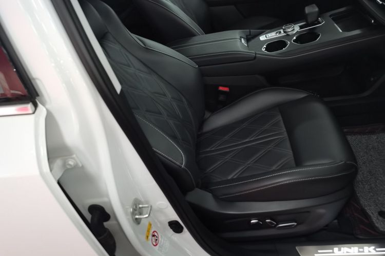 Changan UNI-K iDD 2025 #24 Changan UNI-K iDD 2025 car image #24