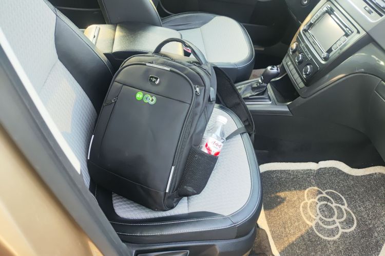 Skoda Yeti 2015 immagine di auto #24