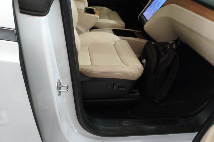 特斯拉 Model X 2019 汽车图片 #24