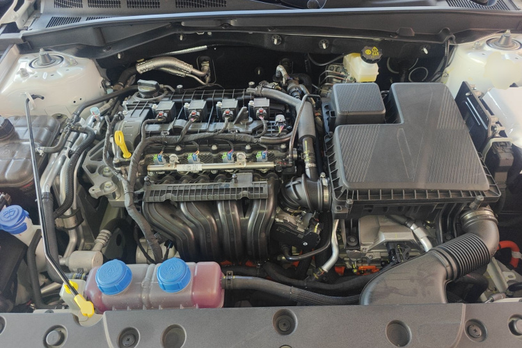 Changan EadoPHEV 2025 immagine di auto #24