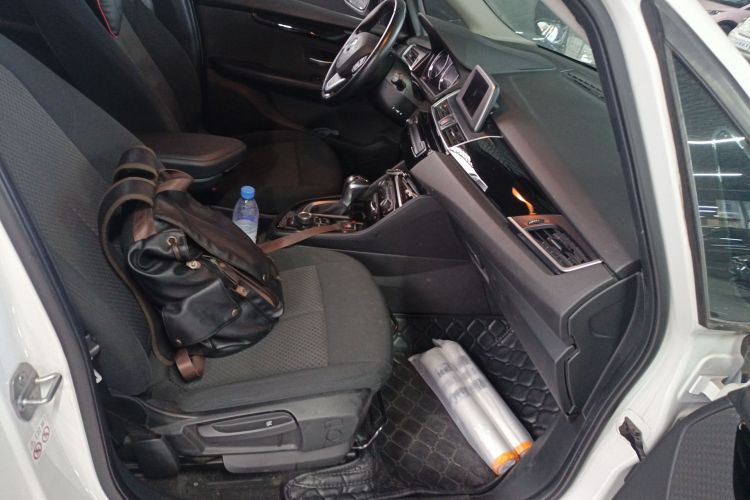 BMW 2 Series Tourer 2018 car image #24