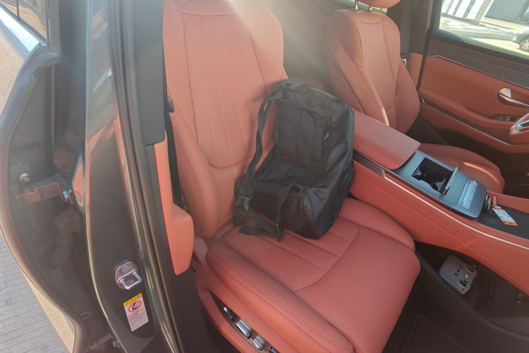 BYD Tang L 2025 car image #24