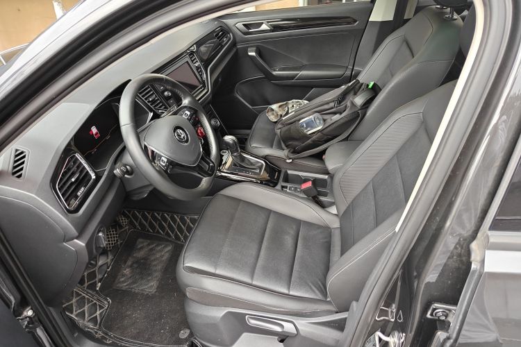 T-Roc 2020 car image #24