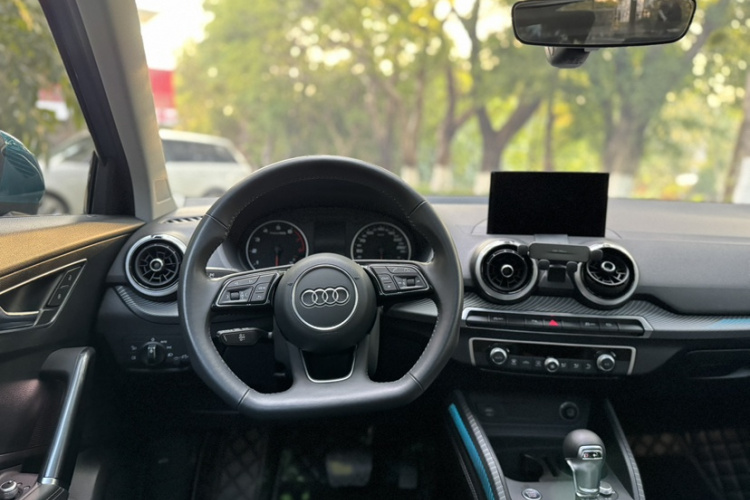 Q2L 2022 car image #24