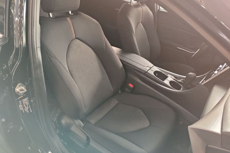 Toyota Avalon 2023 car image #24