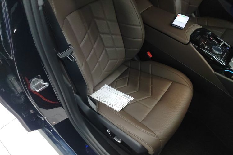 BMW i5 2024 car image #24