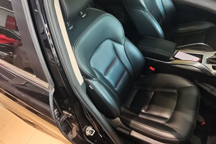 GEELY Boyue 2018 car image #24