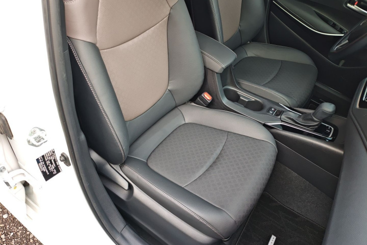 丰田 亚洲狮 2023 汽车图片 #24