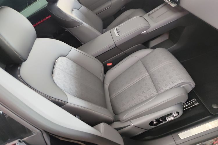 极氪 极氪7X 2025 汽车图片 #24