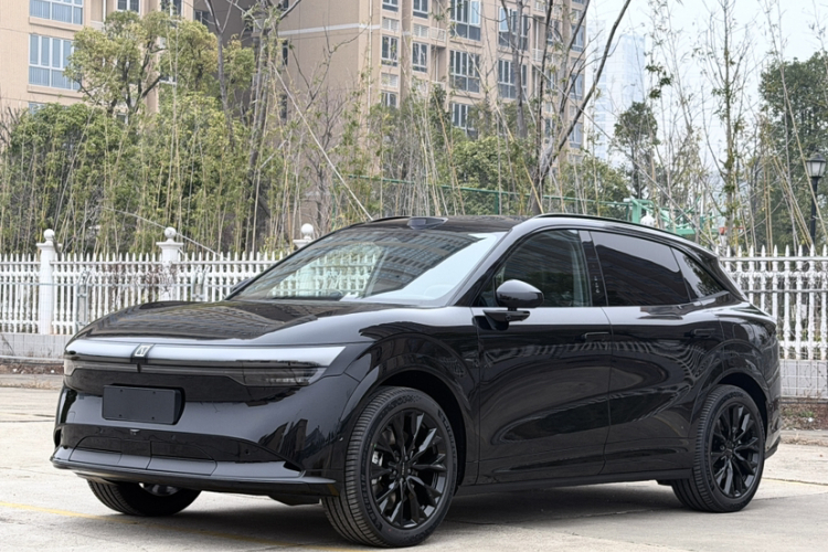 极氪 极氪7X 2025 汽车图片 #24