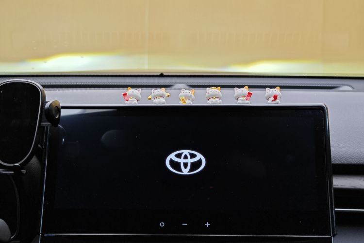 Toyota Avalon 2024 car image #24