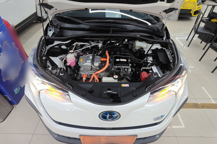 Toyota C-HR EV 2021 изображение автомобиля #24