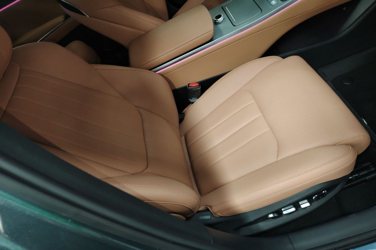 BYD HanL 2025 #24 BYD HanL 2025 car image #24