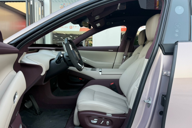 小米汽车 小米YU7 2025 #24 小米汽车 小米YU7 2025 汽车图片 #24