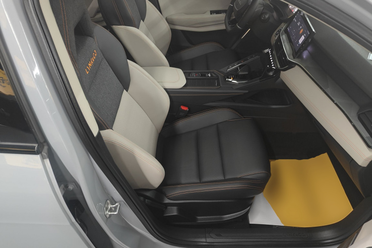 Lynk & Co 06 EM-P 2022 #24 Lynk & Co 06 EM-P 2022 car image #24