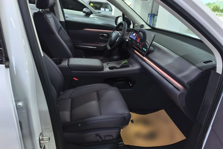 零跑汽车 零跑C10 2025 汽车图片 #24