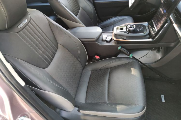 Toyota bZ3 2023 immagine di auto #24