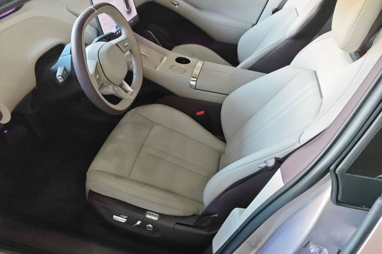 小米汽车 小米YU7 2025 汽车图片 #24