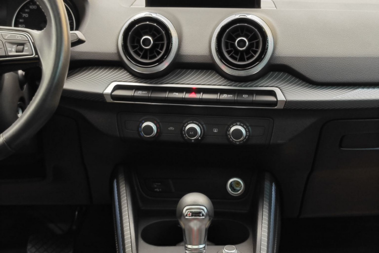 奥迪Q2L 2022 汽车图片 #24