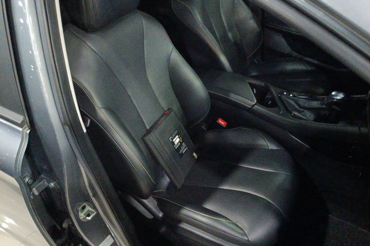 Roewe i5 2021 #24 Roewe i5 2021 car image #24