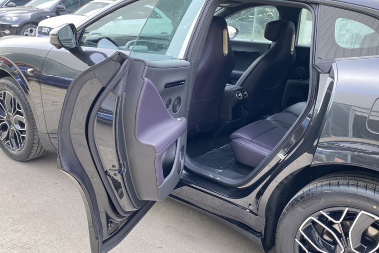 Avatr 07 2025 car image #24