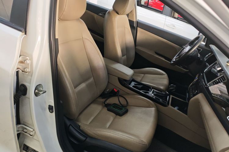 Hyundai Mistra 2014 #24 Hyundai Mistra 2014 car image #24