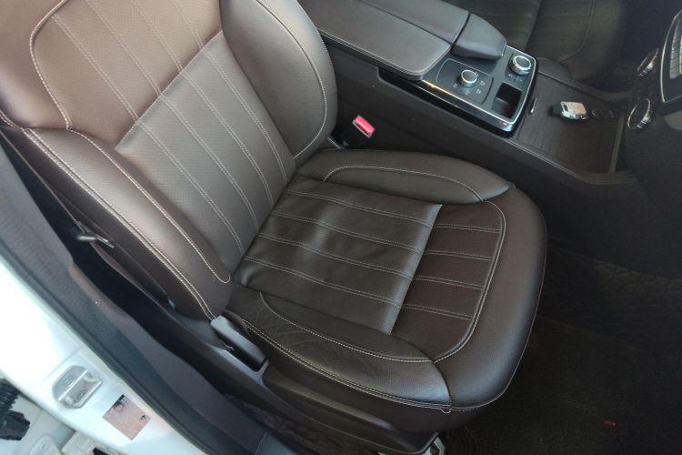 Mercedes-Benz GLE Class 2015 car image #24