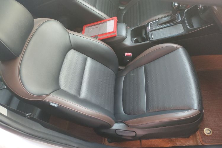 Kia K5 2017 imagen de coche #24