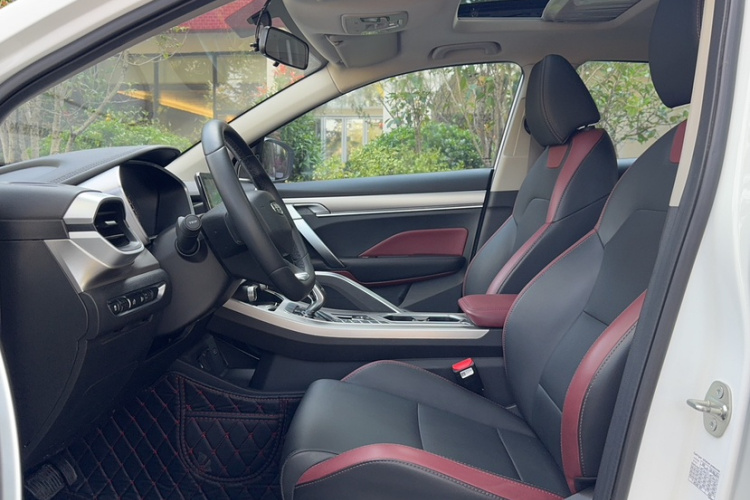 GEELY Coolray 2020 car image #24