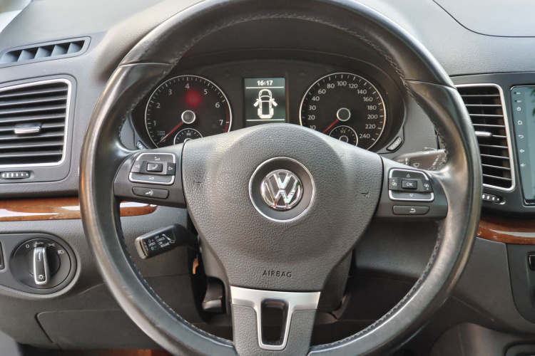Volkswagen Sharan 2015 imagem de carro #24