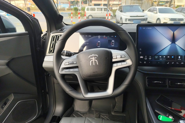 BYD SongL DM-i 2025 car image #24