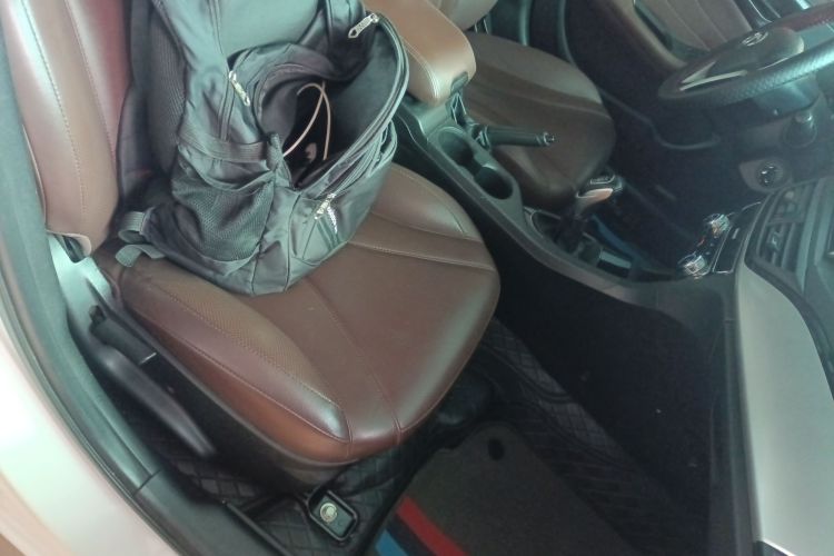 Soueast A5 Wing Dance 2018 car image #24