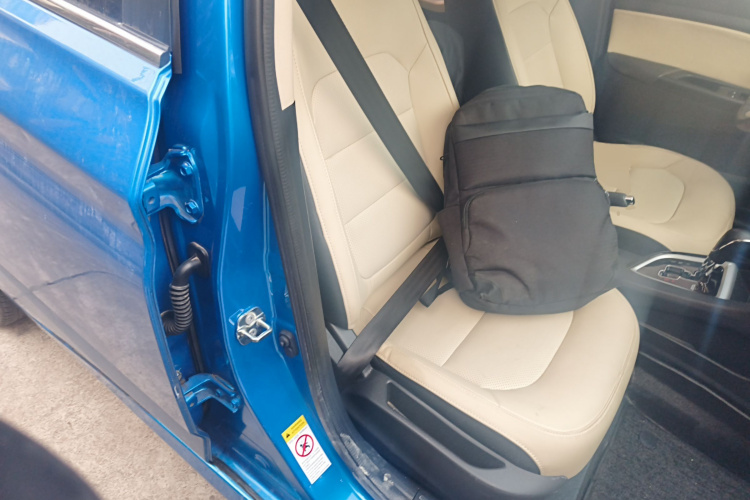 Changan Alsvin V7 2017 #24 Changan Alsvin V7 2017 car image #24