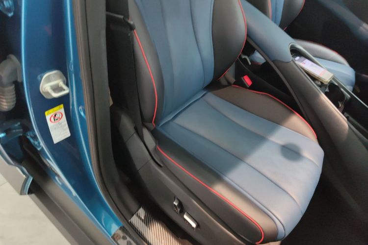 BYD Dolphin 2024 car image #24