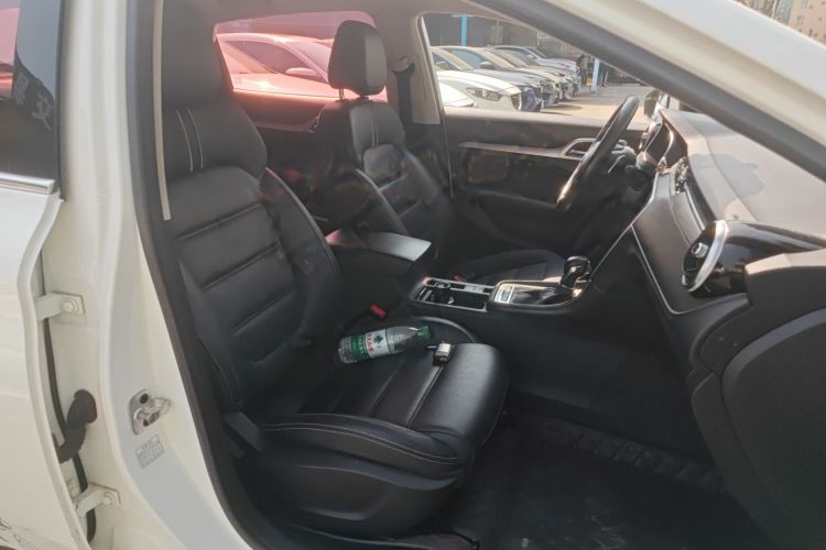 MG 6 2018 car image #24