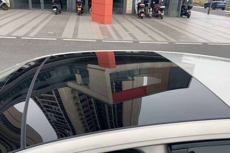 Volkswagen Polo 2019 car image #24