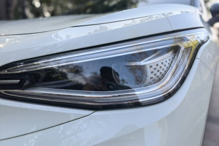 Volkswagen ID.4 X 2025 car image #24