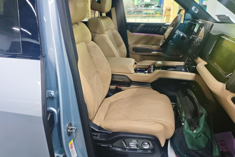 方程豹 豹8 2024 汽车图片 #24