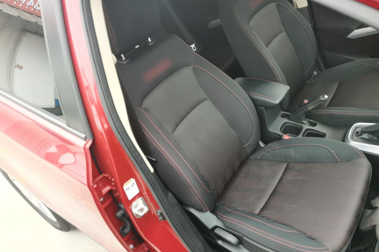 Suzuki S-Cross 2017 صورة سيارة #24