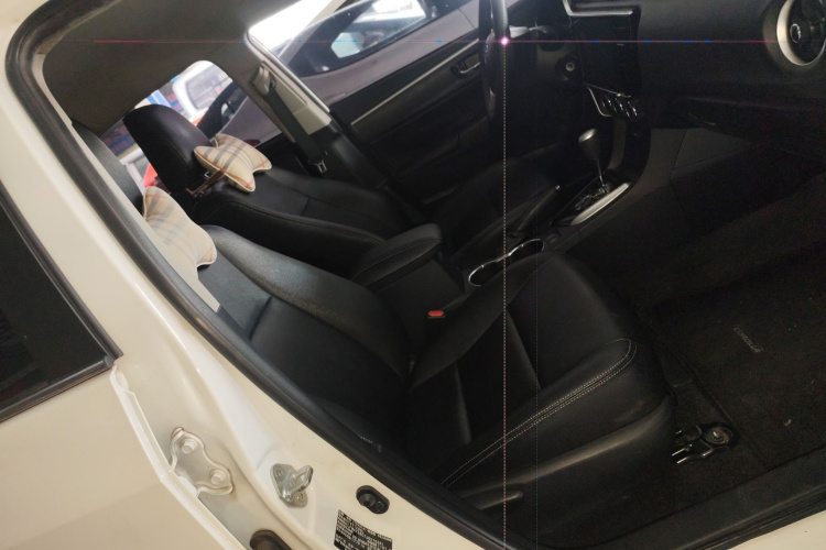 丰田 卡罗拉 2018 汽车图片 #24