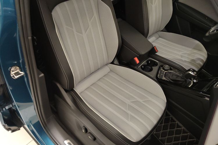 Volkswagen Tayron 2022 immagine di auto #24