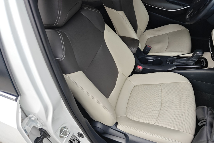 Toyota Corolla 2019 #24 Toyota Corolla 2019 car image #24