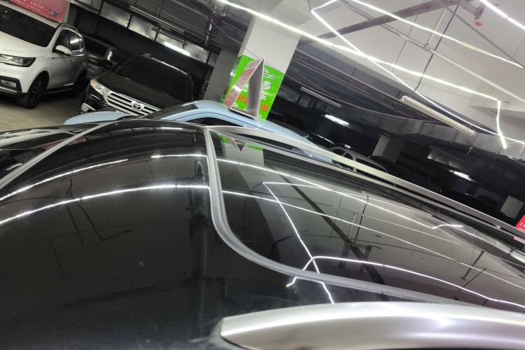 Forthing JOYEAR X5 2018 #24 Forthing JOYEAR X5 2018 car image #24