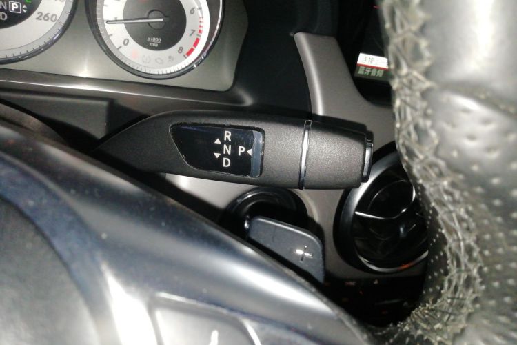 Mercedes-Benz GLK Class 2015 car image #24