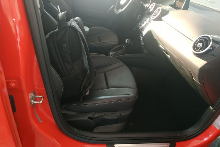 Audi A1 2016 car image #24