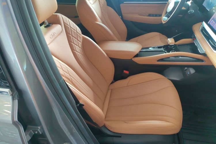 GEELY Monjaro 2024 car image #24