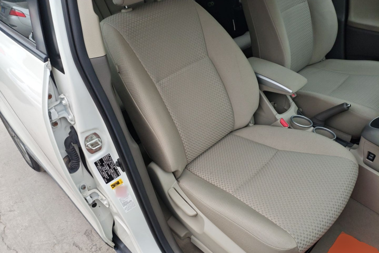 Toyota Verso 2015 car image #24