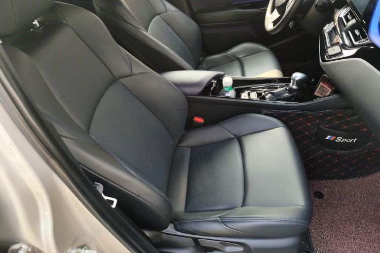 Toyota C-HR 2021 immagine di auto #24