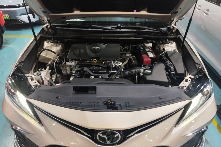 Toyota Camry 2022 car image #24
