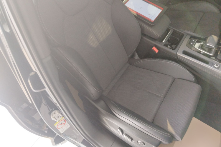 Audi Q5L Sportback 2023 car image #24